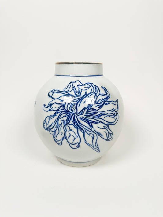 Handmade Chrysanthemum Pottery Vase
