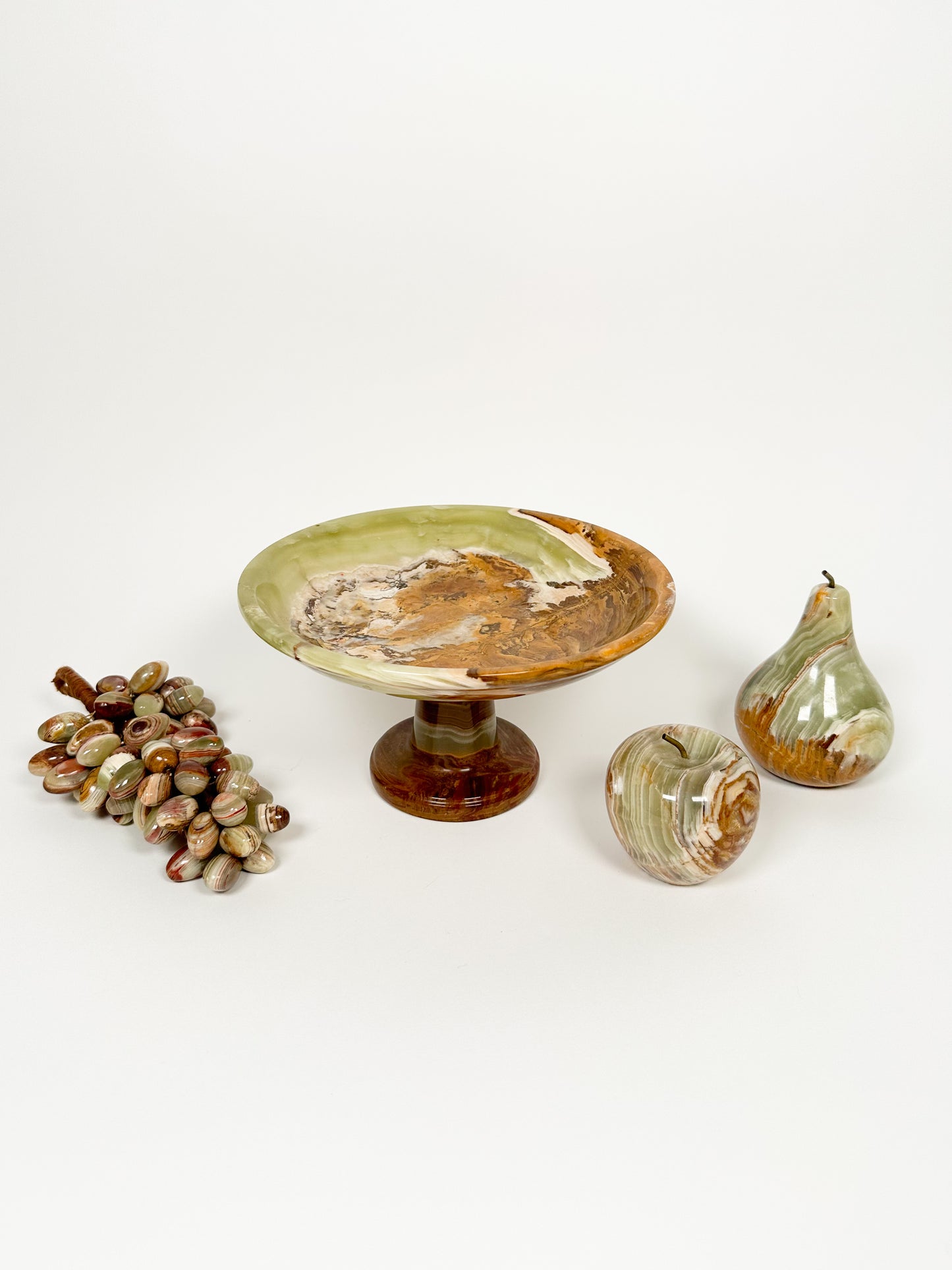Onyx Pedestal & Fruit Set