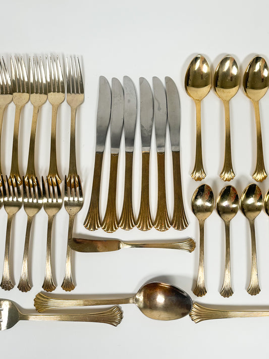 Vintage Flatware Set (6)