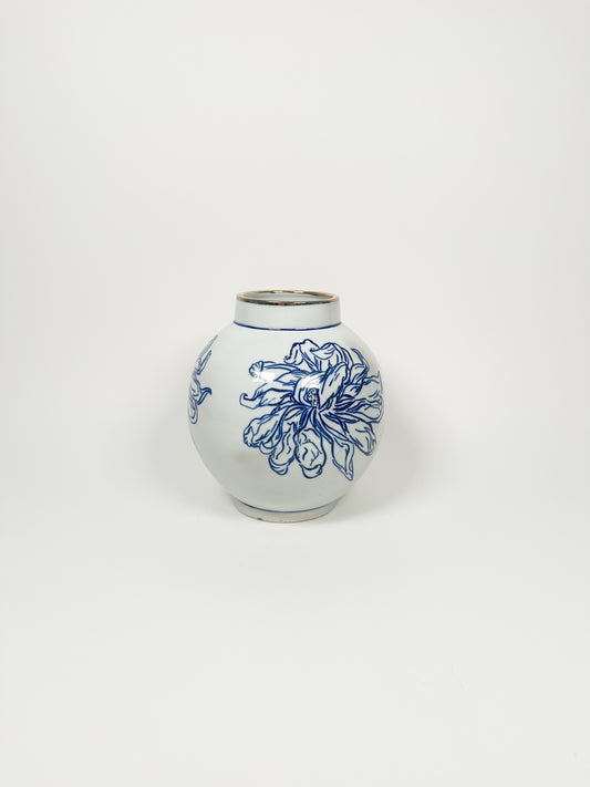 Handmade Chrysanthemum Pottery Vase