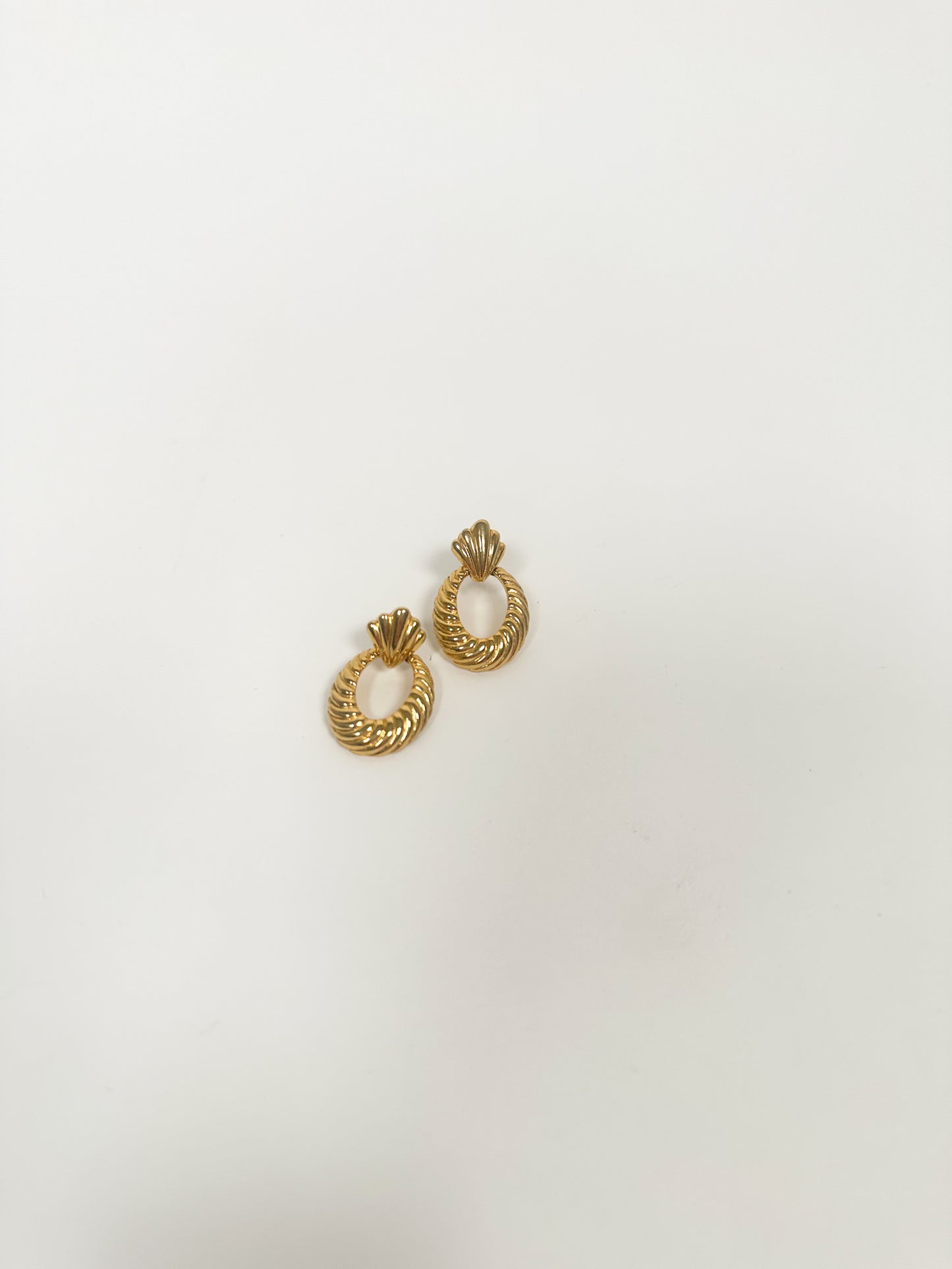 Vintage Gold Oval Hoop Earrings