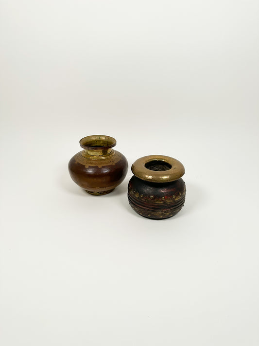 Small Aged Vase Set